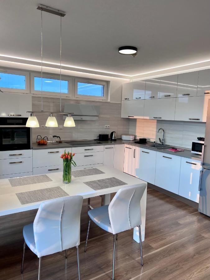 Monte Amnis Kosice Apartment Eksteriør billede