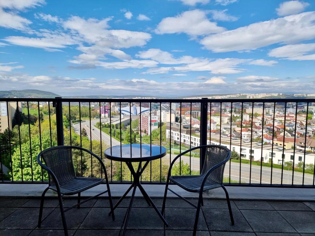Monte Amnis Kosice Apartment Eksteriør billede